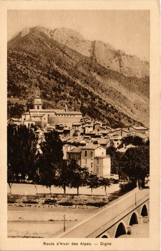 Carte postale ancienne Route d'hiver des Alpes - Digne