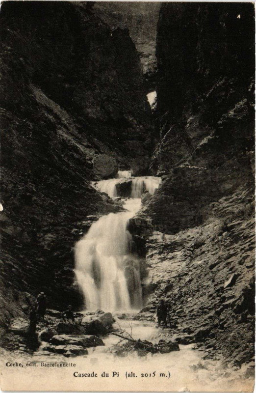 Carte postale ancienne Cascade du Pi (alt 2015 m)