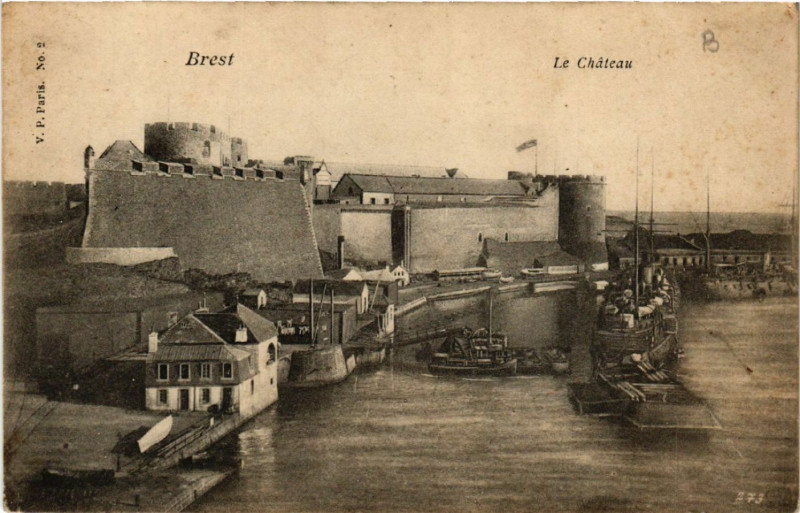 Carte postale ancienne Brest - Le Chateau à Brest