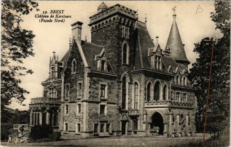 Carte postale ancienne Brest - Chateau de Kerstears (Facade Nord) à Brest