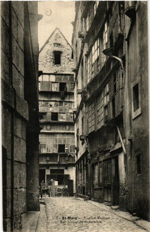 Carte postale ancienne Saint-Malo - Vieilles Maisons - Rue Goule de Beauchene à Saint-Malo