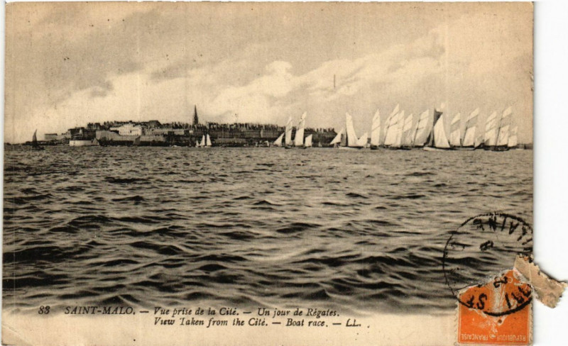 Carte postale ancienne Saint-Malo - Vue prise de la Cite - Un jour de Regates - View Taken à Saint-Malo
