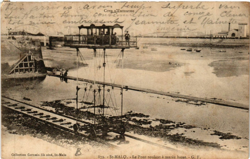 Carte postale ancienne Saint-Malo - Le Pont roulant a marée haute à Saint-Malo