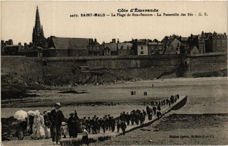 Carte postale ancienne Saint-Malo - La Plage de Bon-Secours à Saint-Malo