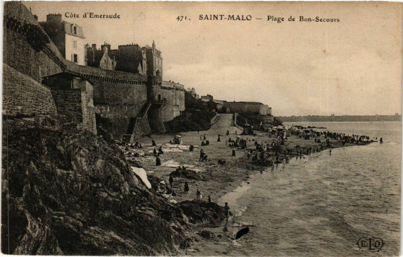 Carte postale ancienne Saint-Malo - Plage de Bon-Secours à Saint-Malo