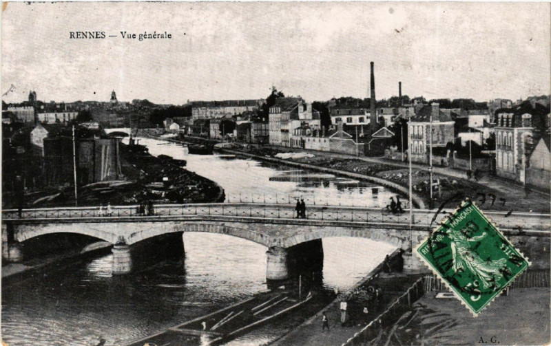 Carte postale ancienne Rennes - Vue générale à Rennes