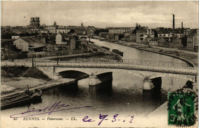 Carte postale ancienne Rennes - Panorama à Rennes