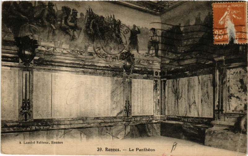 Carte postale ancienne Rennes - Le Pantheon à Rennes