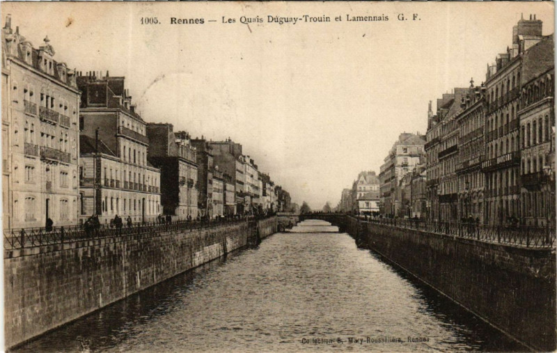 Carte postale ancienne Rennes - Le Quais Duguay-Trouin et Lamennais à Rennes