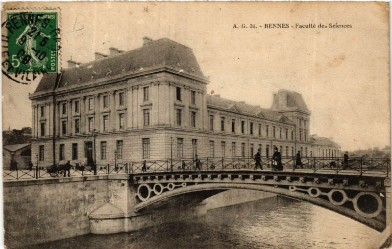 Carte postale ancienne Rennes - Faculte des Sciences à Rennes