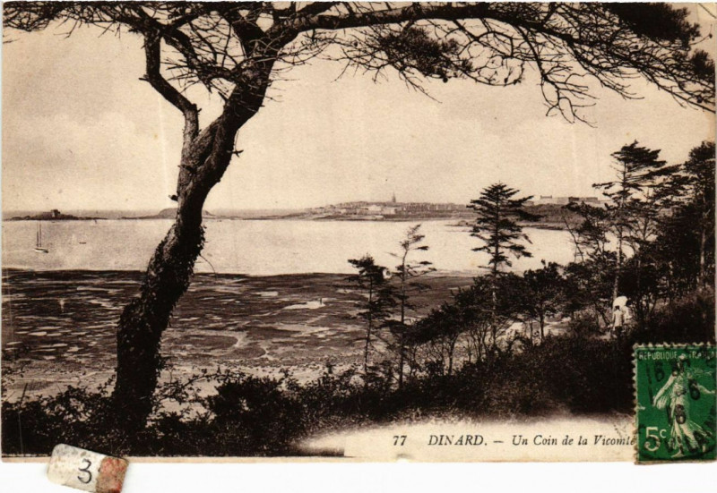 Carte postale ancienne Dinard - Un Coin de la Vicomte à Dinard