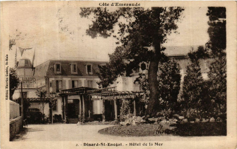 Carte postale ancienne Dinard - La Plage et la Malouine à Dinard