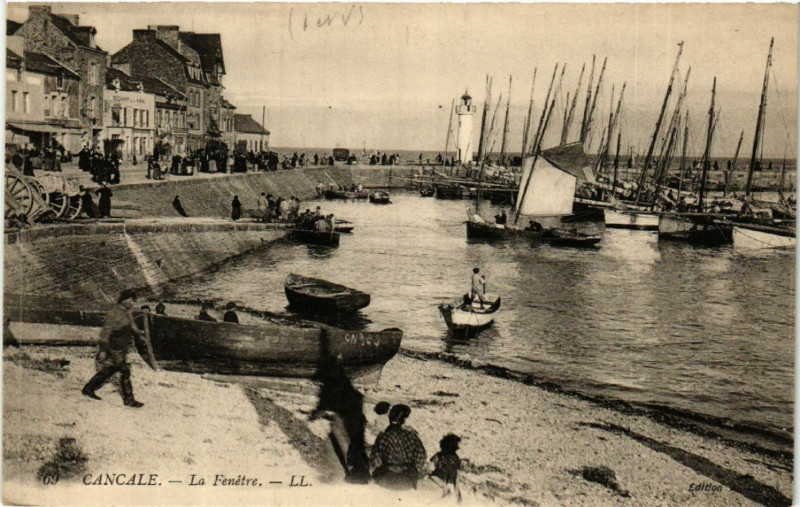 Carte postale ancienne Cancale - La Fenetre à Cancale