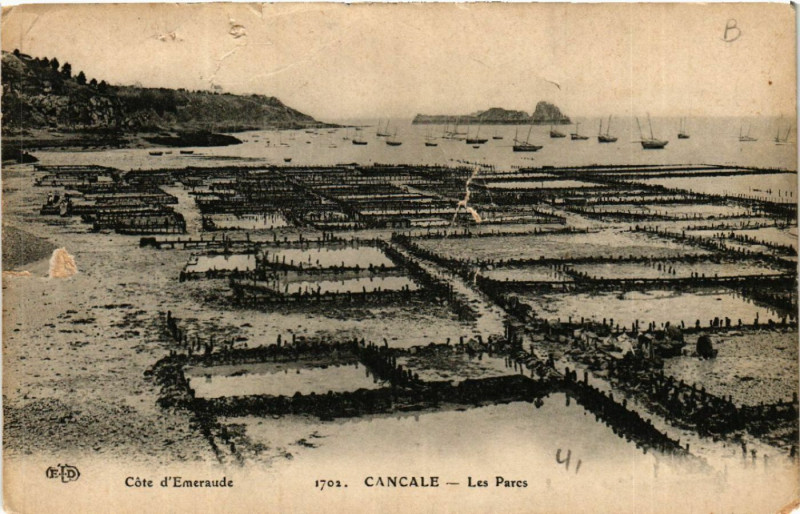 Carte postale ancienne Cancale - Les Parcs à Cancale