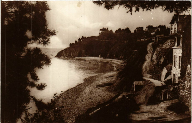 Carte postale ancienne Cancale - La Broussetire à Cancale