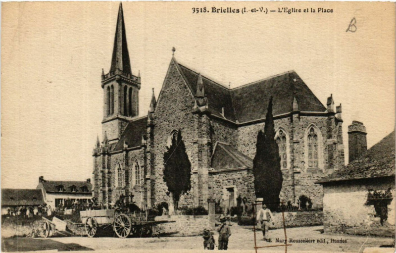 Carte postale ancienne L'Eglise et la Place à Brielles