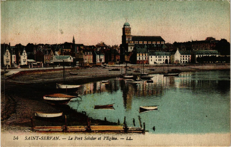 Carte postale ancienne Saint-Servan - Le Port Solidor et l'Eglise