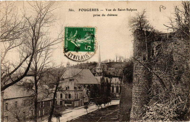 Carte postale ancienne Fougeres - Vue des Saint-Sulpice prise du chateau à Fougères