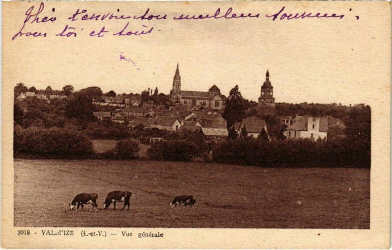 Carte postale ancienne Val d'Izé - Vue générale à Val-d'Izé