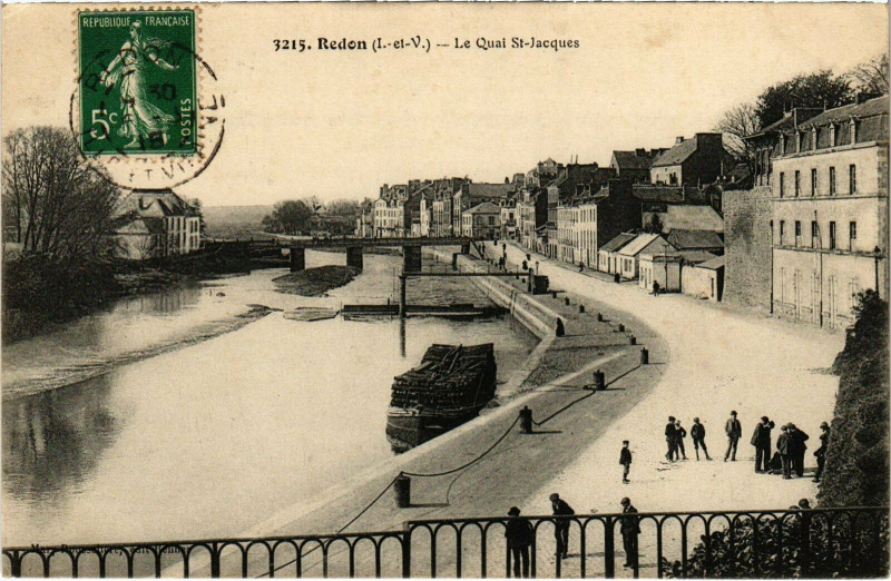 Carte postale ancienne Redon - Le Quai Saint-Jacques à Redon