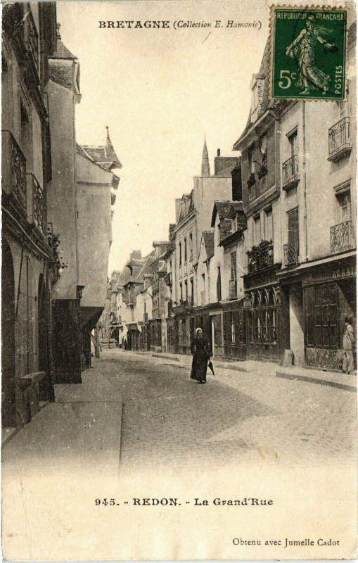 Carte postale ancienne Redon - La Grand Rue à Redon