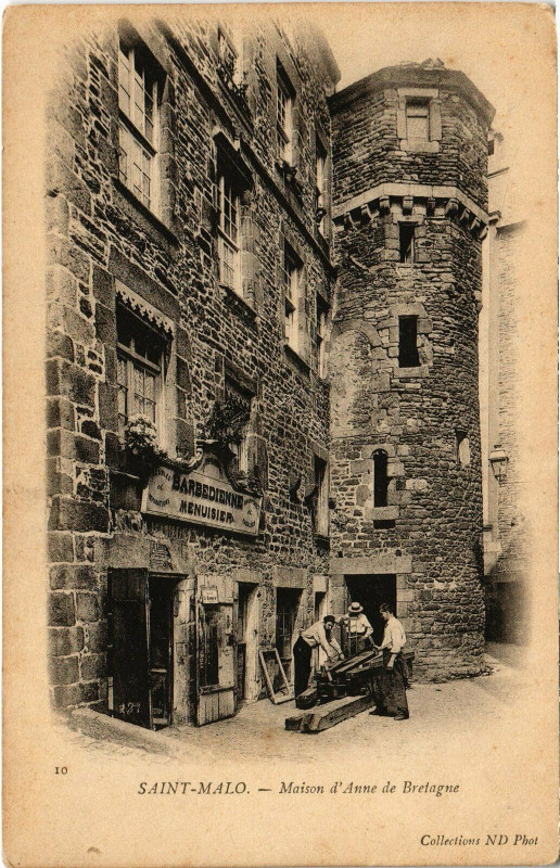 Carte postale ancienne Saint-Malo - Maison d'Anne de Bretagne à Saint-Malo