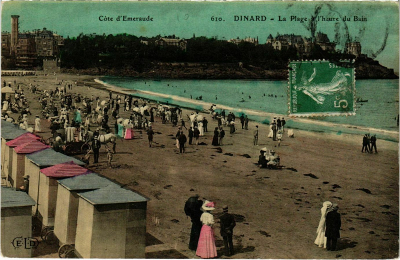 Carte postale ancienne Dinard- La Plage a l'heure du Bain France à Dinard
