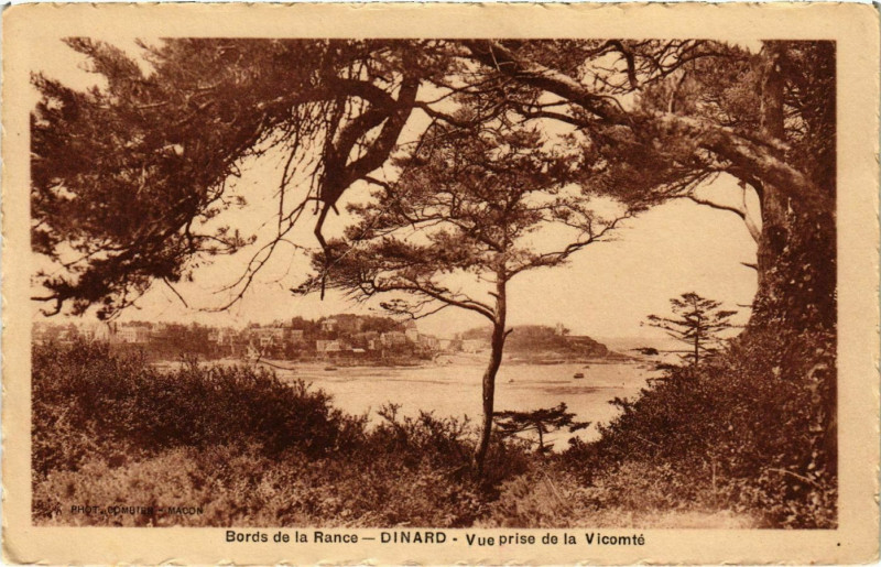 Carte postale ancienne Dinard- vue prise de la Vicomte France à Dinard