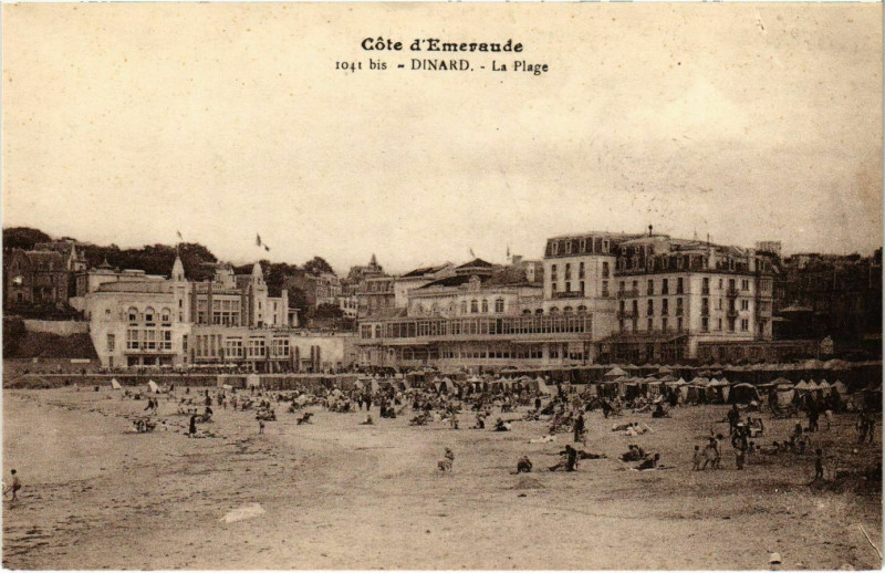 Carte postale ancienne Dinard- La Plage France à Dinard