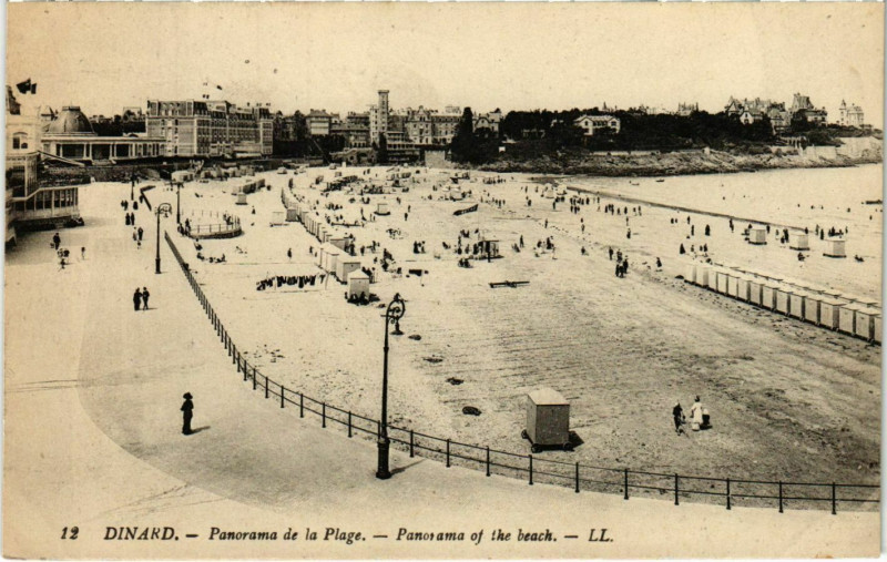 Carte postale ancienne Dinard- Panorama de la Plage France à Dinard