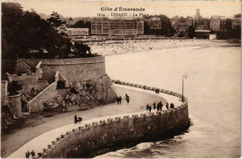 Carte postale ancienne Dinard- La Plage France à Dinard