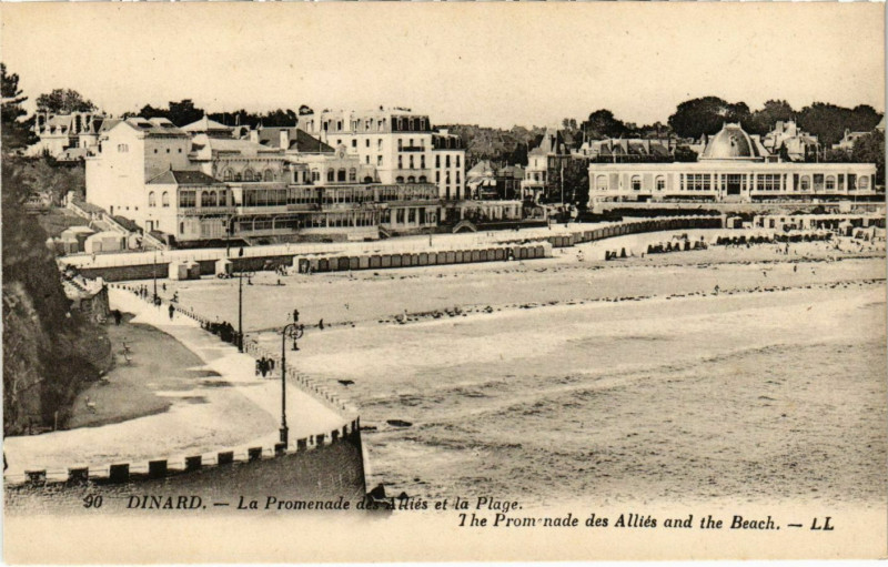 Carte postale ancienne Dinard- La Promenade des Allies et la Plage France à Dinard