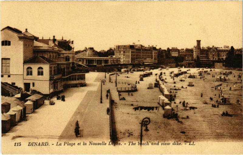 Carte postale ancienne Dinard- La Plage et la nouvelle Digue France à Dinard