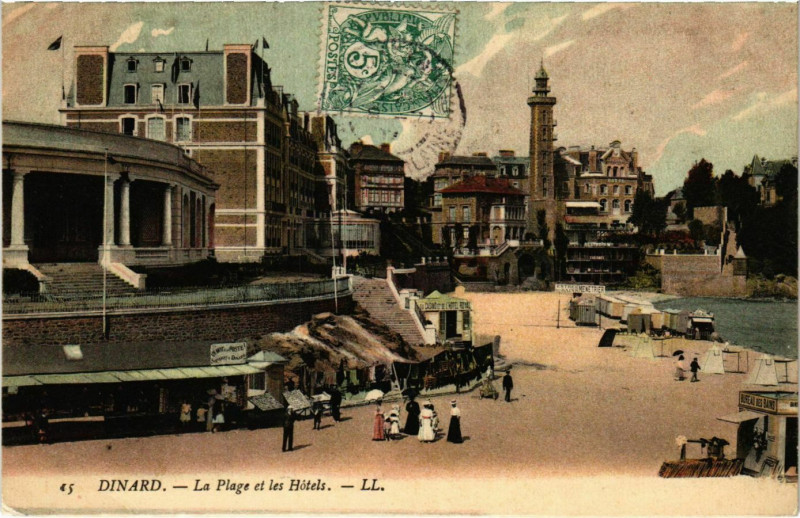 Carte postale ancienne Dinard- La Plage et les Hotels France à Dinard