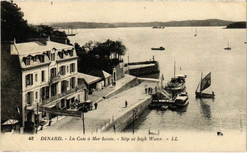 Carte postale ancienne Dinard- La Cale a Mer haute France à Dinard