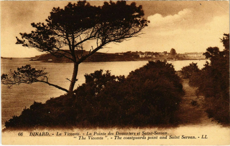 Carte postale ancienne Dinard- La Vicomte ,Pointe des Douaniers etSaint-Servan France à Dinard