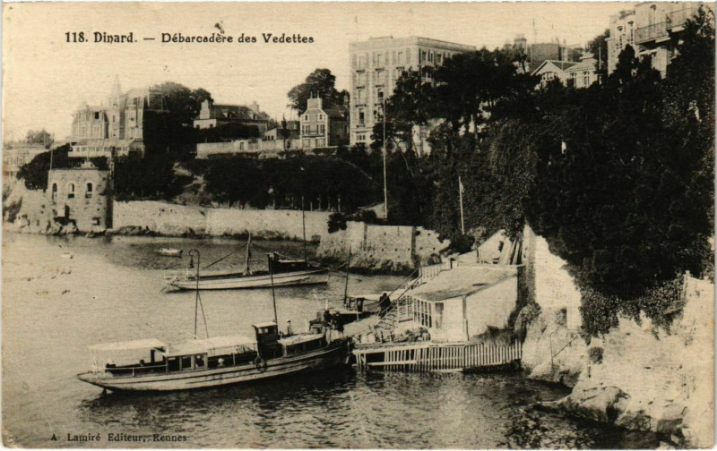 Carte postale ancienne Dinard- Debarcadere des Vedettes France à Dinard