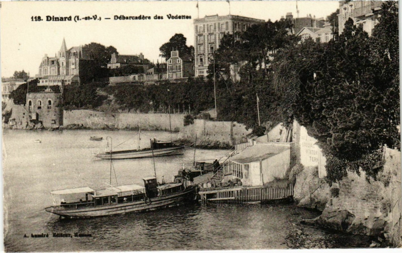Carte postale ancienne Dinard- Debarcadere des Vedettes France à Dinard
