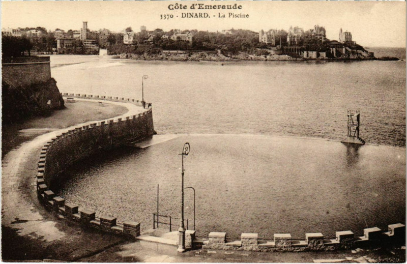 Carte postale ancienne Dinard- La Piscine France à Dinard