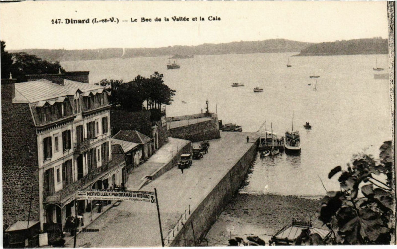 Carte postale ancienne Dinard- Le Bec de la Vallee et la Cale France à Dinard