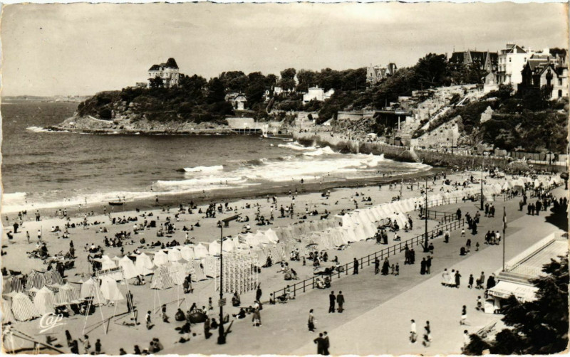 Carte postale ancienne Dinard- La Plage France à Dinard