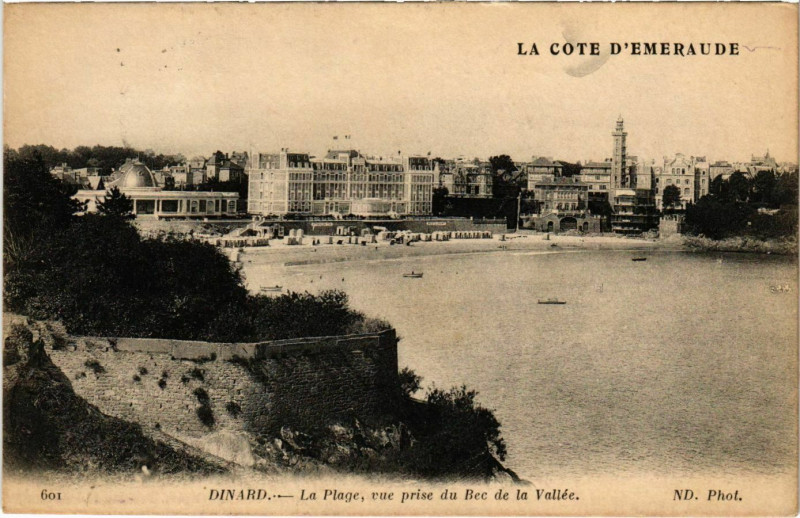 Carte postale ancienne Dinard- La Plage France à Dinard