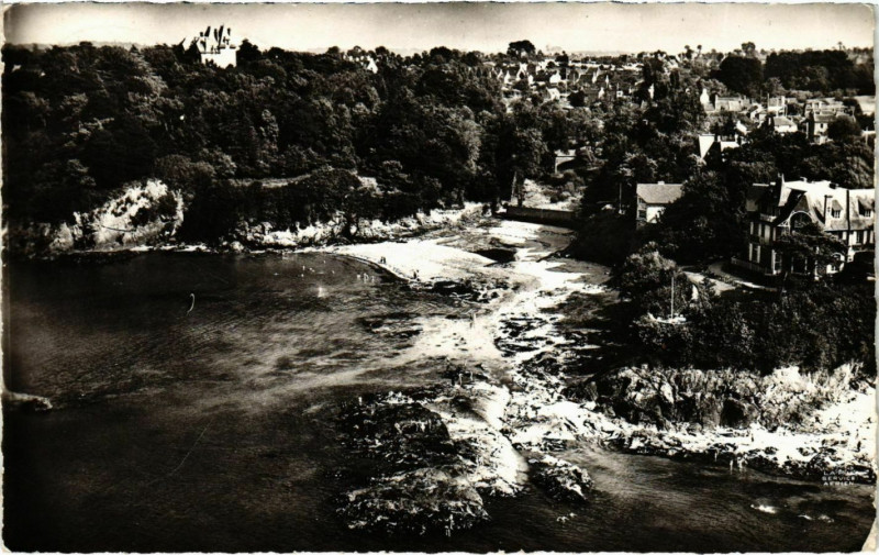Carte postale ancienne Dinard- Le Prieure,Plage Port Nican France à Dinard