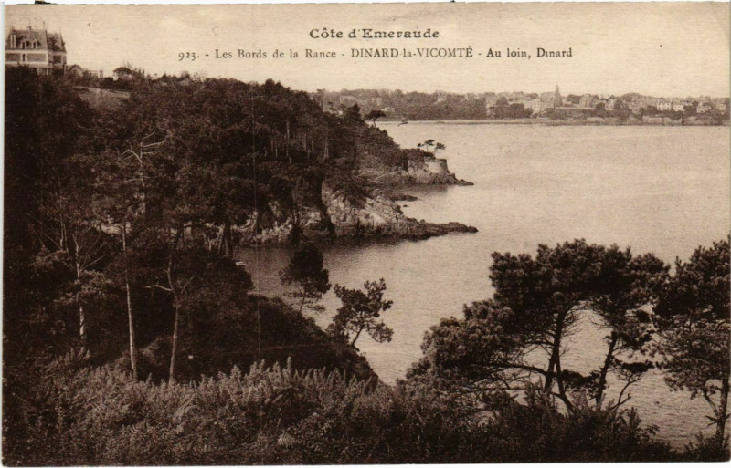 Carte postale ancienne Dinard- Les Bords de la Rance France à Dinard
