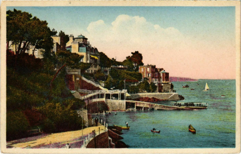 Carte postale ancienne Dinard- Vue prise de la Terrasse du Yachting Club France à Dinard