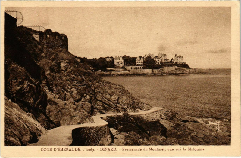 Carte postale ancienne Dinard- Promende du Moulinet France à Dinard