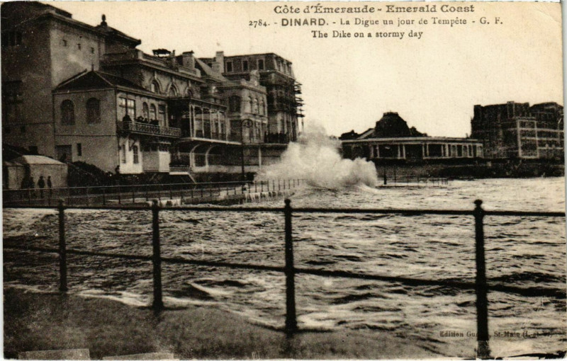 Carte postale ancienne Dinard- La Digue un jour de Tempete France à Dinard