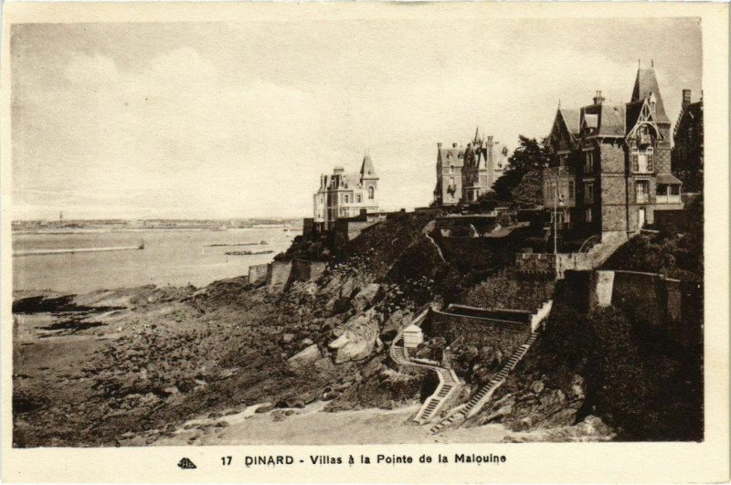 Carte postale ancienne Dinard- Villas a la Pointe de la Malouine France à Dinard