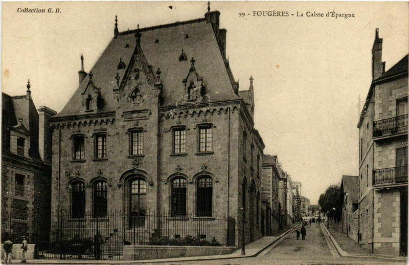 Carte postale ancienne Fougeres La Caisse d'Epargne à Fougères