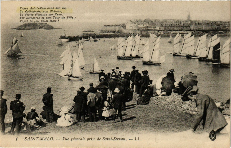 Carte postale ancienne Saint-Malo - Vue générale prise de Saint-Servan à Saint-Malo